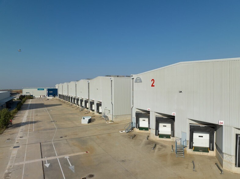 Industriel/Logistique dans Cabanillas del Campo, Guadalajara à louer - Photo principale – Image 1 sur 1