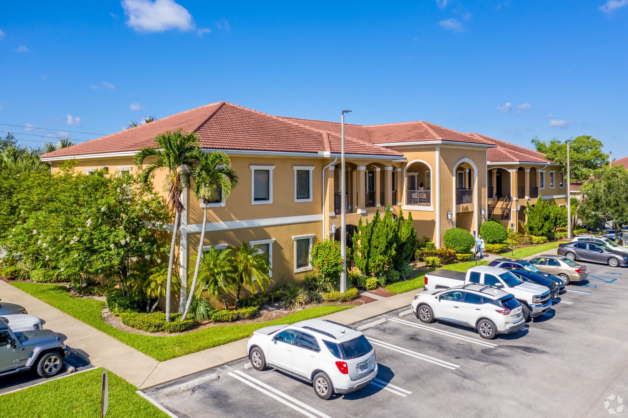 549 NW Lake Whitney Pl, Port Saint Lucie, FL à vendre Photo principale– Image 1 sur 21