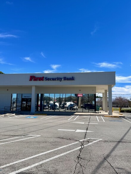 8350 Phelan Blvd, Beaumont, TX à louer - Photo de l’immeuble – Image 3 sur 4
