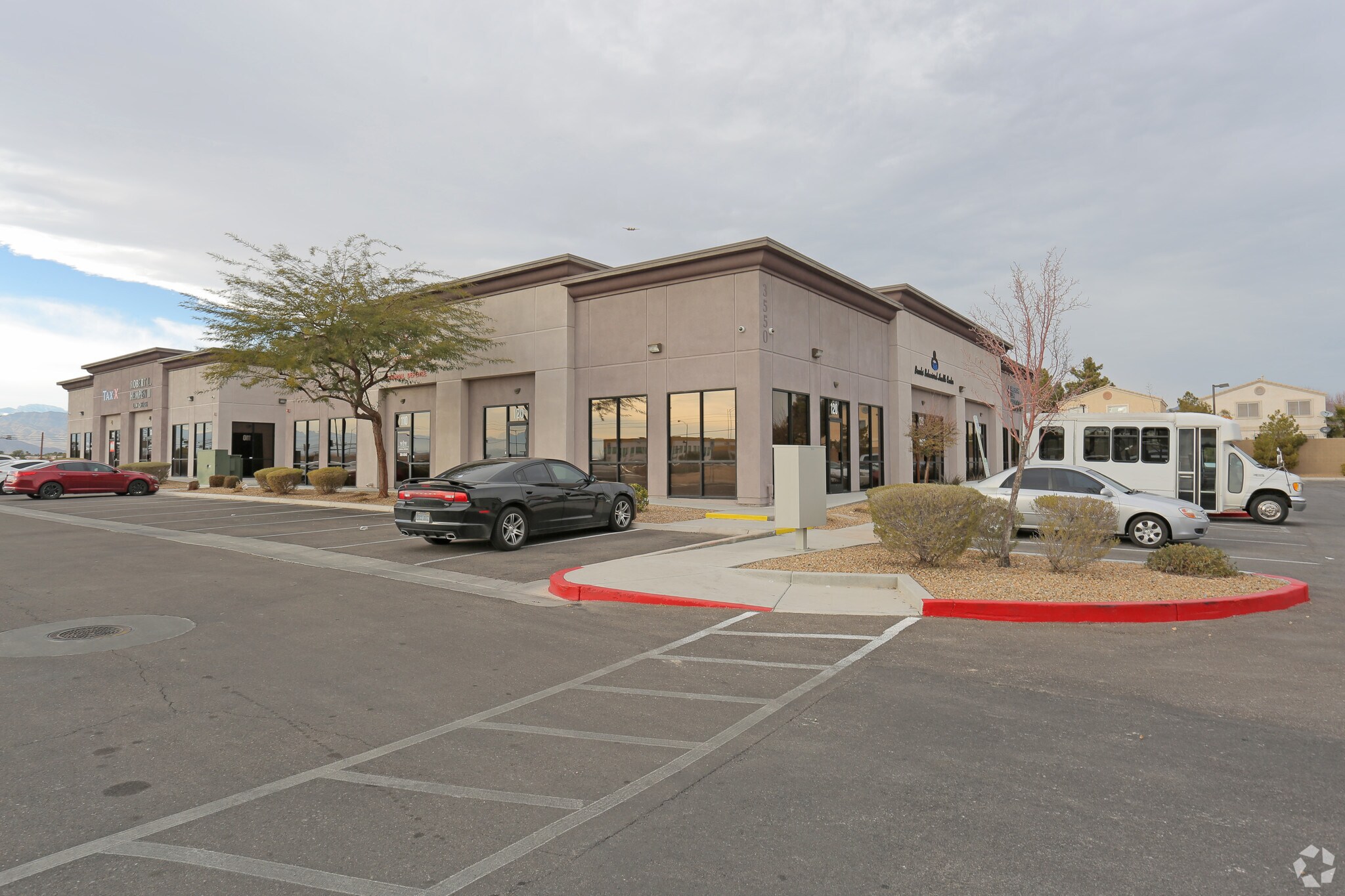 3552 W Cheyenne Ave, North Las Vegas, NV à vendre Photo principale– Image 1 sur 5