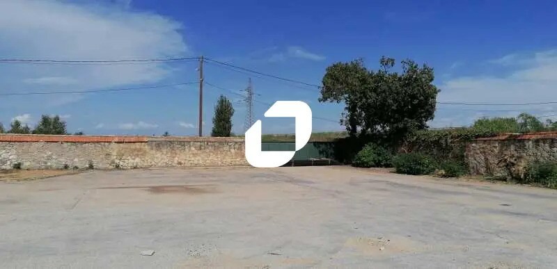 Bureau dans Manduel à louer - Photo de l’immeuble – Image 2 sur 5