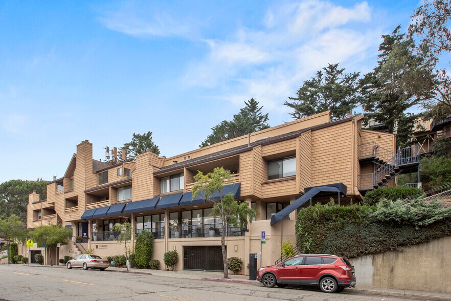 1900 Mountain Blvd, Oakland, CA à vendre - Photo de l’immeuble – Image 2 sur 14