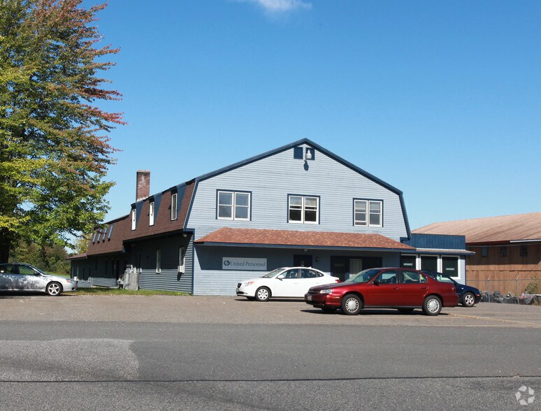 193 Northampton St, Easthampton, MA à vendre - Photo de l’immeuble – Image 2 sur 2