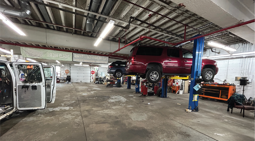 249-259 Ferris ave, White Plains, NY à vendre - Photo de l’immeuble – Image 3 sur 4