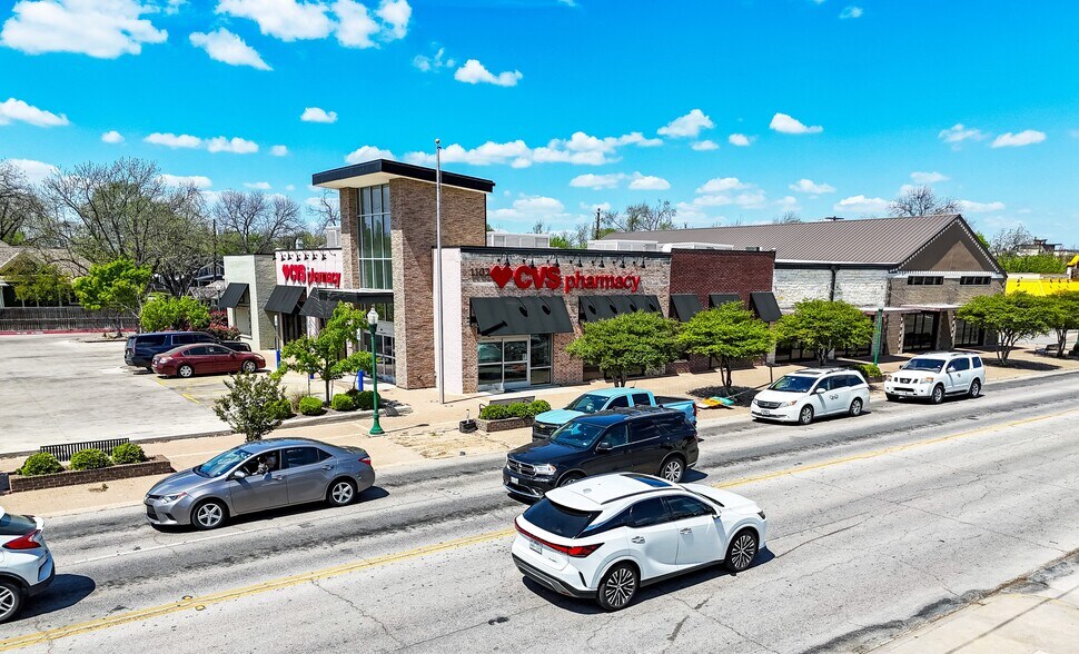 1102 S Austin Ave, Georgetown, TX à vendre - Photo principale – Image 1 sur 7
