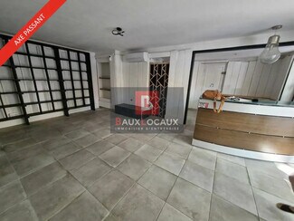 Plus de détails pour Local commercial à louer