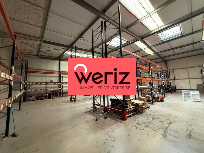 Industriel/Logistique dans Roquefort-la-Bédoule à louer - Photo de l’immeuble – Image 1 sur 11