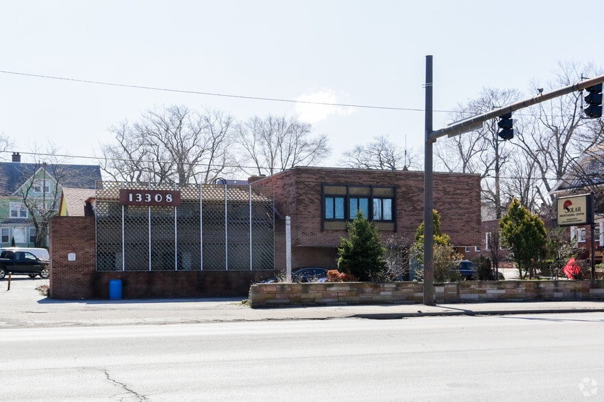 13308 Euclid Ave, East Cleveland, OH à louer - Photo de l’immeuble – Image 3 sur 12