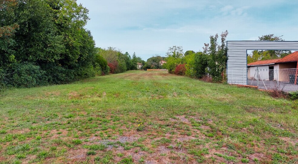Terrain dans Chasseneuil-du-Poitou à vendre - Photo de l’immeuble – Image 2 sur 3