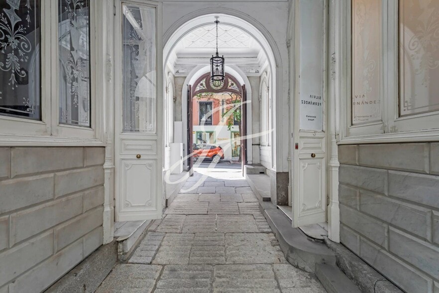 Calle del Almirante, 9, Madrid, Madrid à vendre - Photo de l’immeuble – Image 2 sur 11