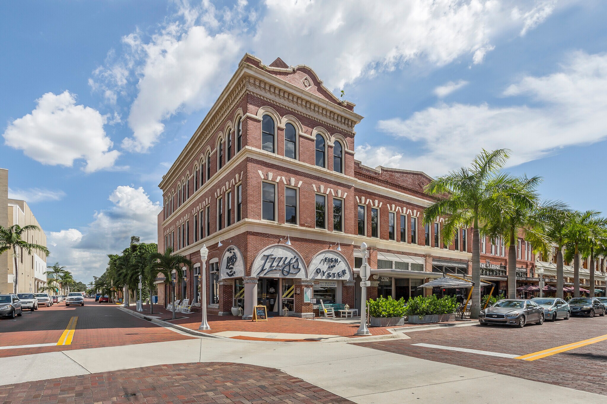 1500 Jackson St, Fort Myers, FL à louer Photo de l’immeuble– Image 1 sur 13