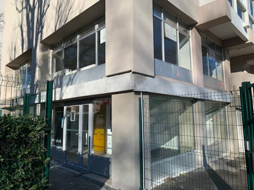 Bureau dans Avignon à vendre Photo de l’immeuble– Image 1 sur 8
