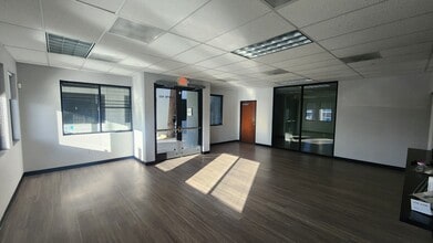 2501 N Green Valley Pky, Henderson, NV à louer Photo intérieure– Image 1 sur 10