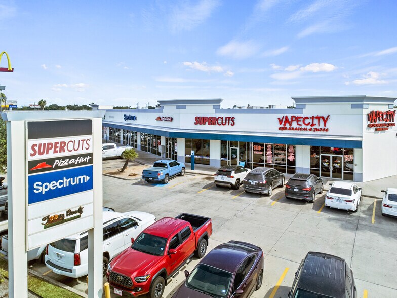 4001 Saratoga Blvd, Corpus Christi, TX à louer - Photo de l’immeuble – Image 3 sur 4