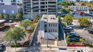 Plus de détails pour 232 SW 8th St, Miami, FL - Bureau à vendre