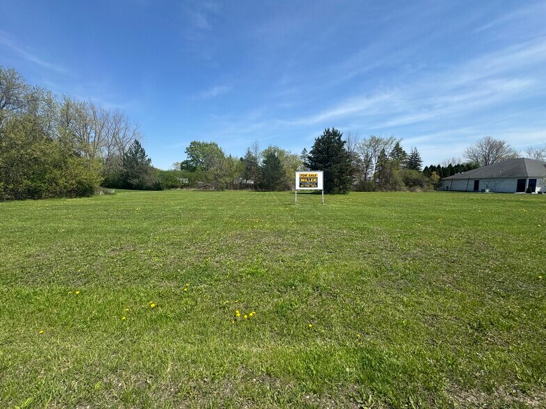 3200 Fashion Square Blvd, Saginaw, MI à vendre - Photo de l’immeuble – Image 2 sur 4