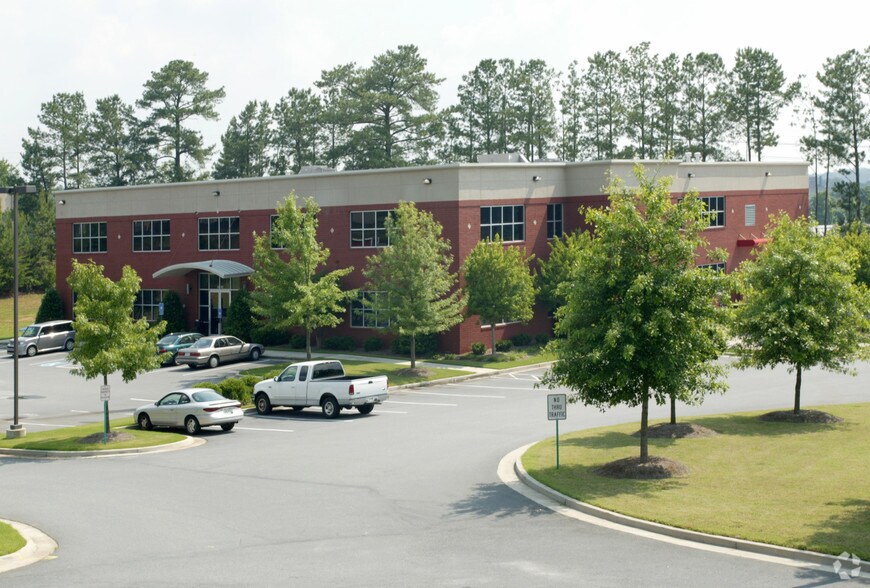 2053 Franklin Way SE, Marietta, GA à louer - Photo de l’immeuble – Image 2 sur 10