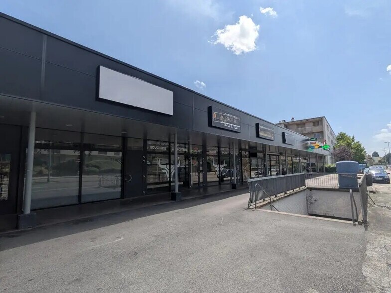 Local commercial dans Besançon à louer - Photo de l’immeuble – Image 1 sur 4