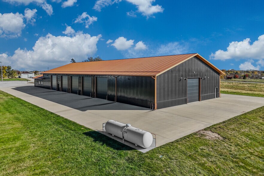 33083 Ute Ave, Waukee, IA à vendre - Photo de l’immeuble – Image 2 sur 85