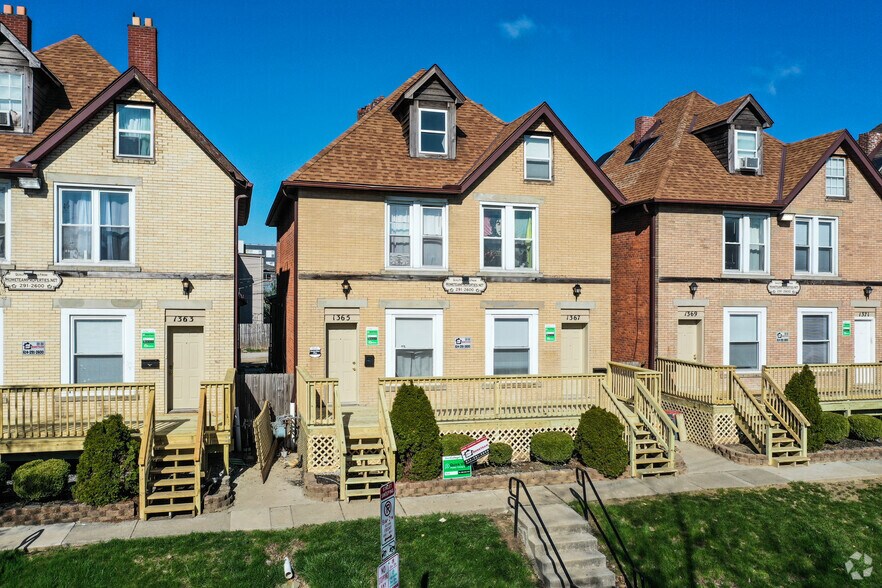 1361-1363 Indianola Ave, Columbus, OH à vendre - Photo de l’immeuble – Image 2 sur 2