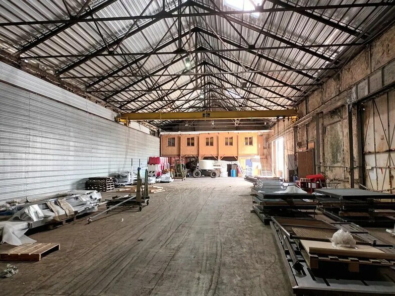 Local d’activités dans Le Havre à louer - Photo de l’immeuble – Image 1 sur 1
