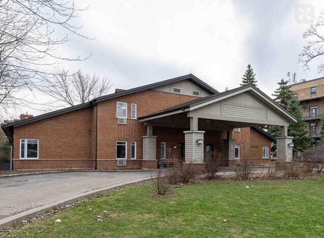 11810 Av Du Bois-De-Boulogne, Montréal, QC à vendre Photo de l’immeuble– Image 1 sur 10