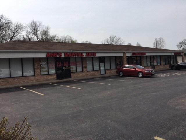 12032 Tesson Ferry Rd, Saint Louis, MO à louer - Photo de l’immeuble – Image 3 sur 4