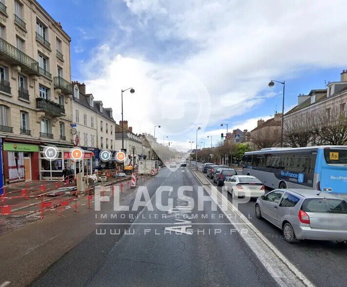 Local commercial dans Melun à louer - Photo de l’immeuble – Image 1 sur 2