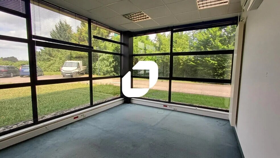 1 Rue Du Dépôt, Niederhausbergen à louer - Photo de l’immeuble – Image 3 sur 7