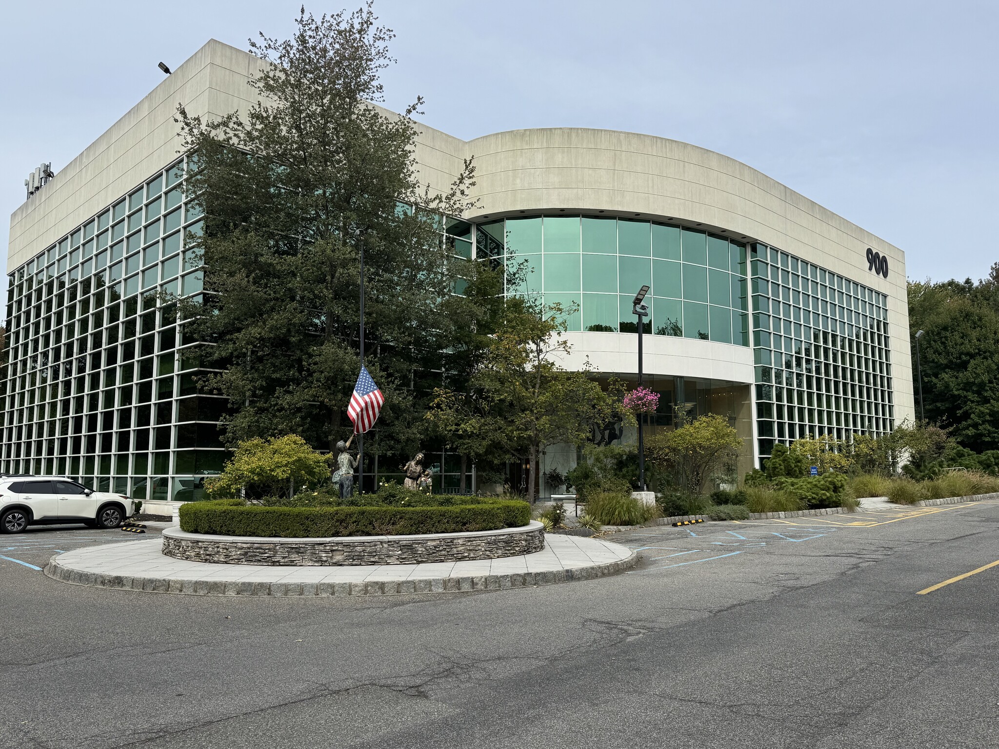 900 South Ave, Staten Island, NY à louer Photo de l’immeuble– Image 1 sur 6