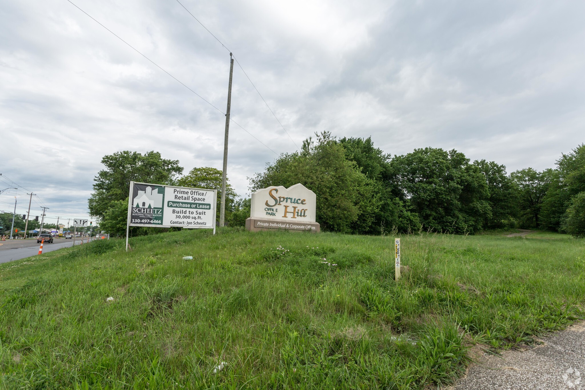 Spruce Hill Dr, Canton, OH à vendre Photo principale– Image 1 sur 3