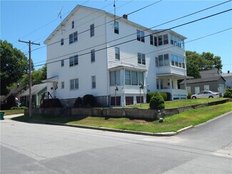 Plus de détails pour 238 Newland Ave, Woonsocket, RI - Logement à vendre