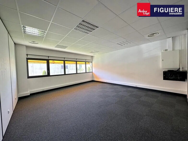 130 Rue Frédéric Joliot Curie, Aix-en-Provence à louer - Photo intérieure – Image 2 sur 27