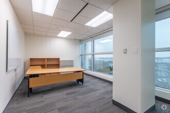 5500 N Service Rd, Burlington, ON à louer Photo intérieure– Image 2 sur 4