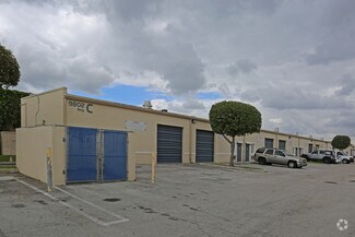 Plus de détails pour 9802 NW 80th Ave, Hialeah, FL - Industriel/Logistique à louer