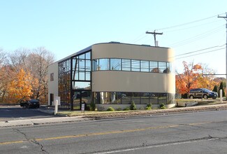Plus de détails pour 840 Orange Ave, West Haven, CT - Bureau à louer