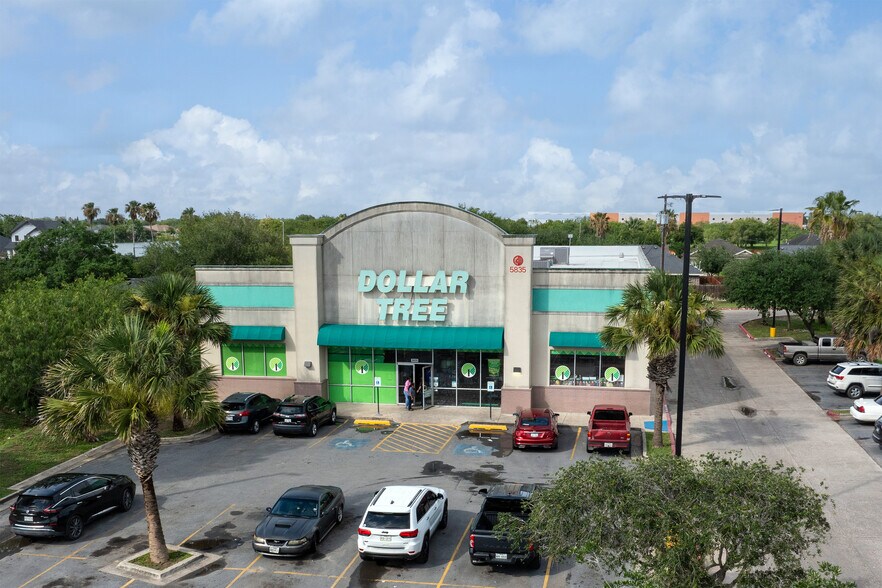 5835 Ruben M Torres Senior Blvd, Brownsville, TX à vendre - Photo de l’immeuble – Image 2 sur 4