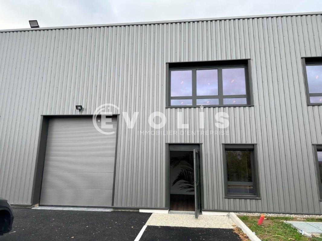 225 Avenue Des Marronniers, Bourgoin-Jallieu à vendre Photo de l’immeuble– Image 1 sur 22