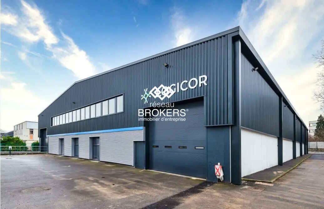 Industriel/Logistique dans Le Blanc-Mesnil à louer Photo de l’immeuble– Image 1 sur 4