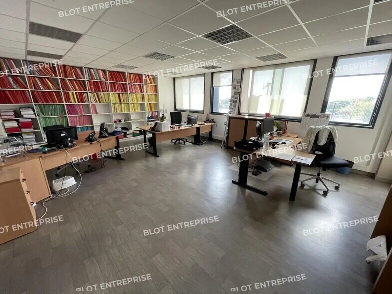 Bureau dans Lanester à louer - Photo de l’immeuble – Image 2 sur 6