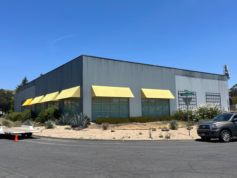 160 Camino Dorado, Napa, CA à louer - Photo de l’immeuble – Image 2 sur 4