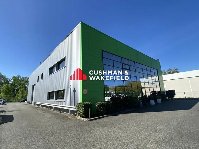 Plus de détails pour Bureau, Industriel/Logistique à louer