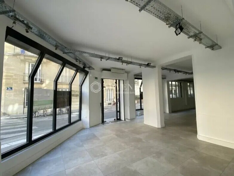 Local commercial dans Paris à louer - Photo intérieure – Image 3 sur 12
