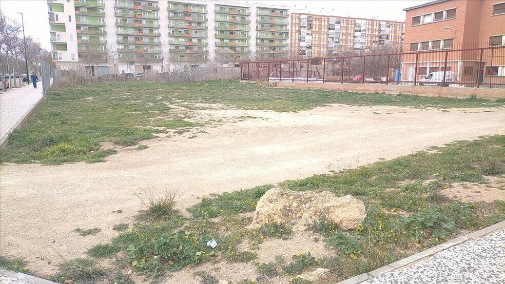 Terrain dans Zaragoza à vendre - Photo de l’immeuble – Image 3 sur 11