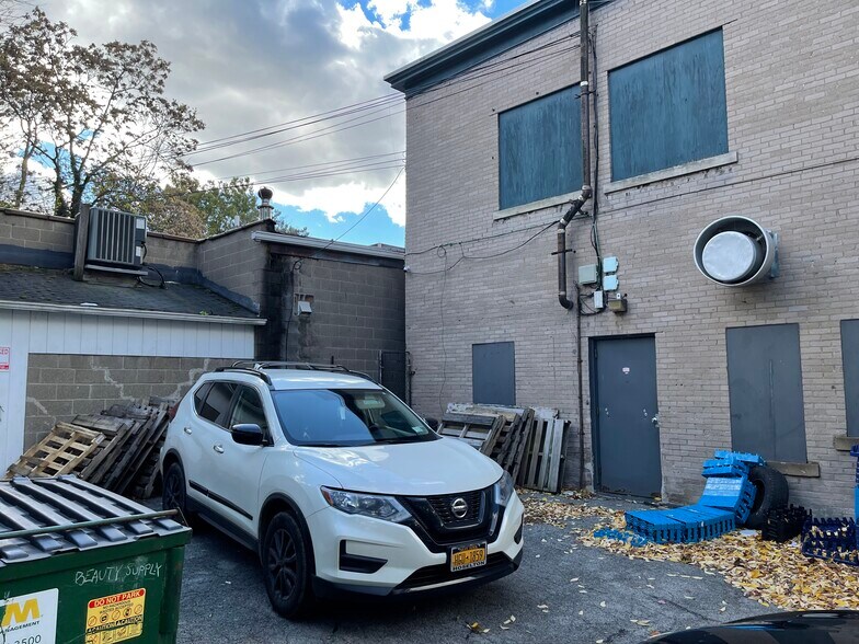 1284 Dewey Ave, Rochester, NY à vendre - Photo de l’immeuble – Image 3 sur 12