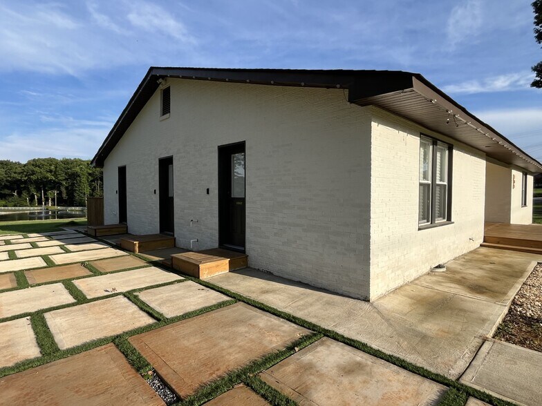 Vista Lakes portefeuille de 2 biens à vendre sur LoopNet.fr - Photo de l’immeuble – Image 2 sur 12