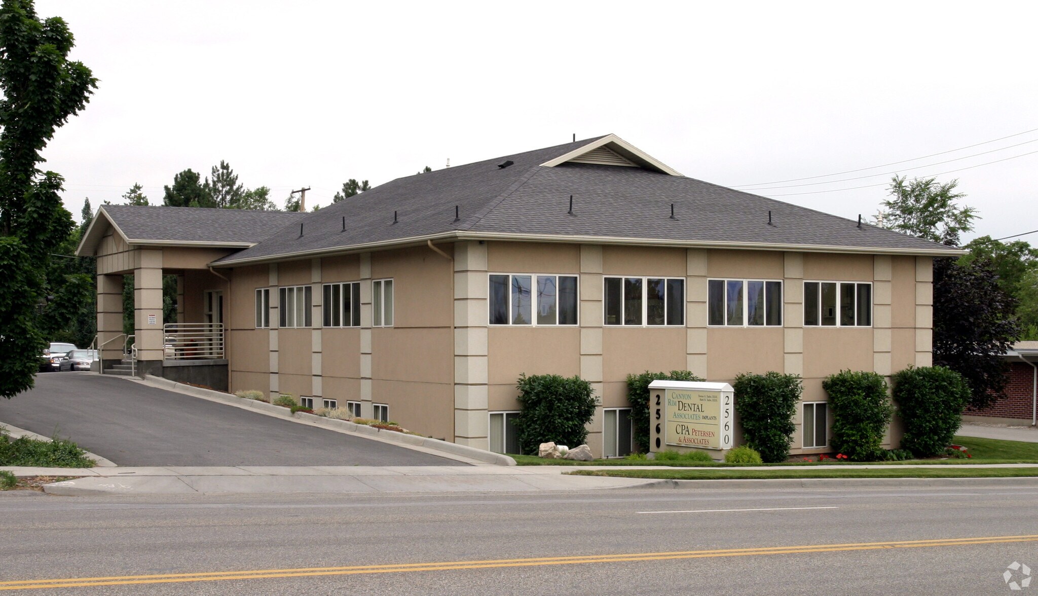 2560 E 3300 S, Salt Lake City, UT à louer Photo principale– Image 1 sur 14