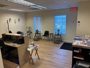 200 W Center St, Manchester, CT à louer Photo intérieure– Image 1 sur 5