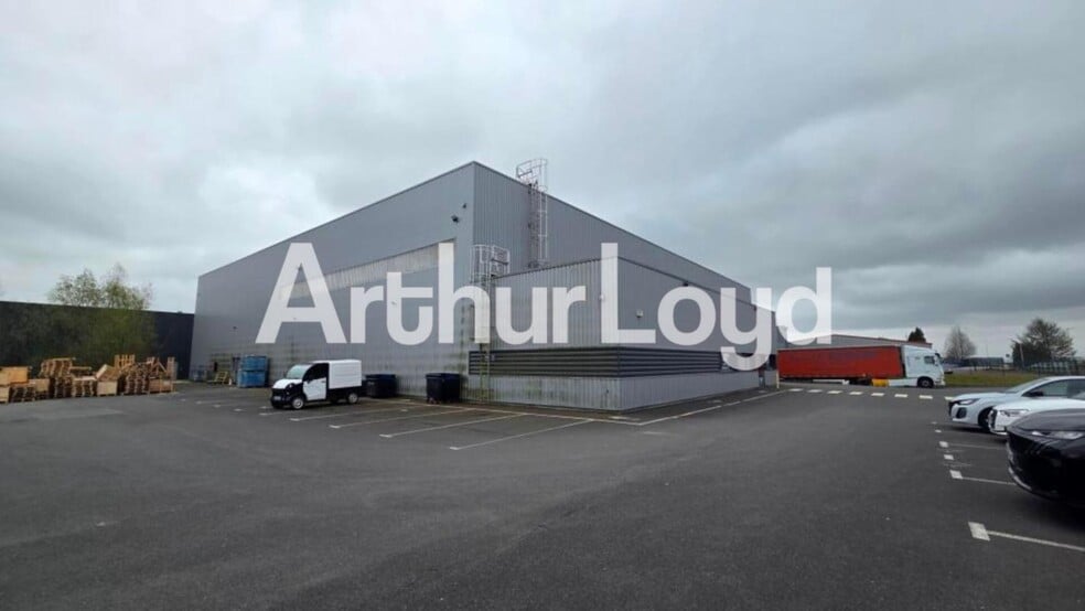 Industriel/Logistique dans Hermival-les-Vaux à louer - Photo de l’immeuble – Image 1 sur 4