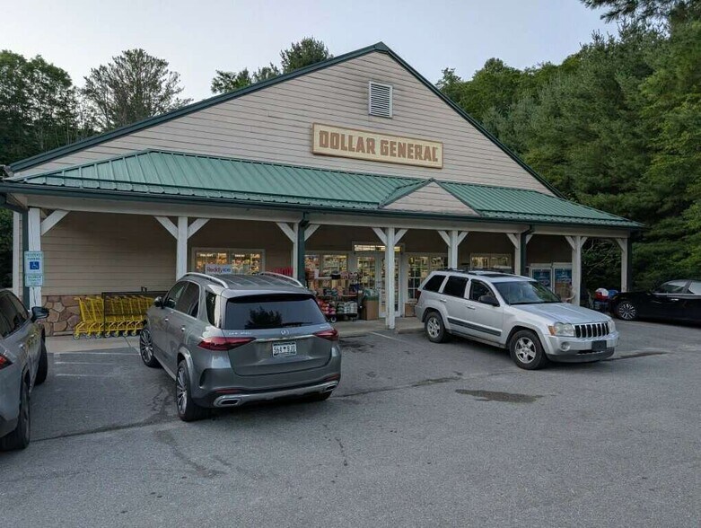 767 Main St E, Banner Elk, NC à vendre - Photo de l’immeuble – Image 2 sur 4